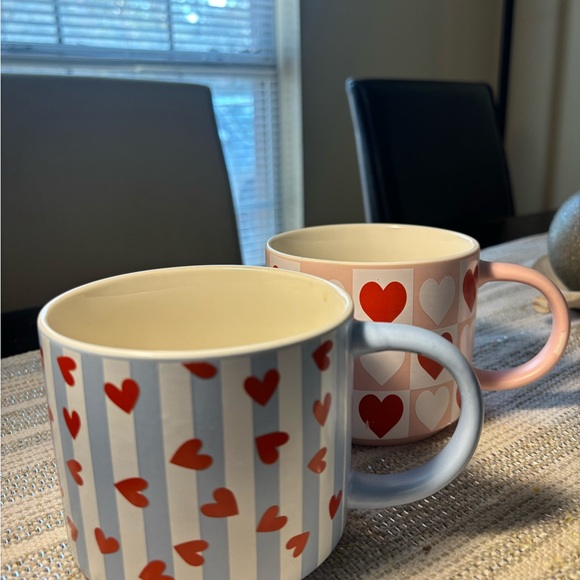 Red and Pink Heart Mugs for Dining - Picture 1 of 2